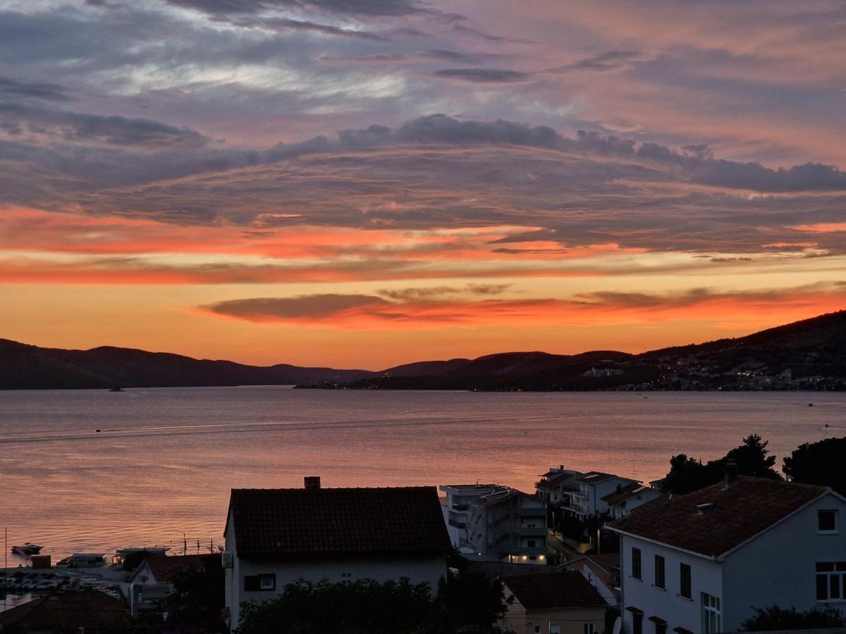 Apartmani Island Trogir Bagian luar foto
