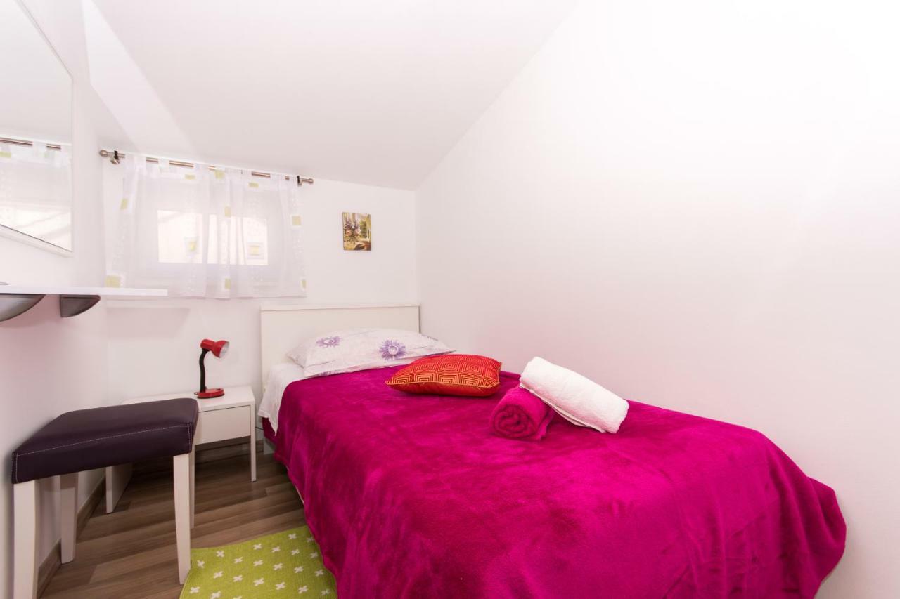 Apartmani Island Trogir Bagian luar foto