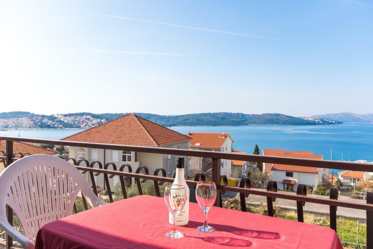 Apartmani Island Trogir Bagian luar foto