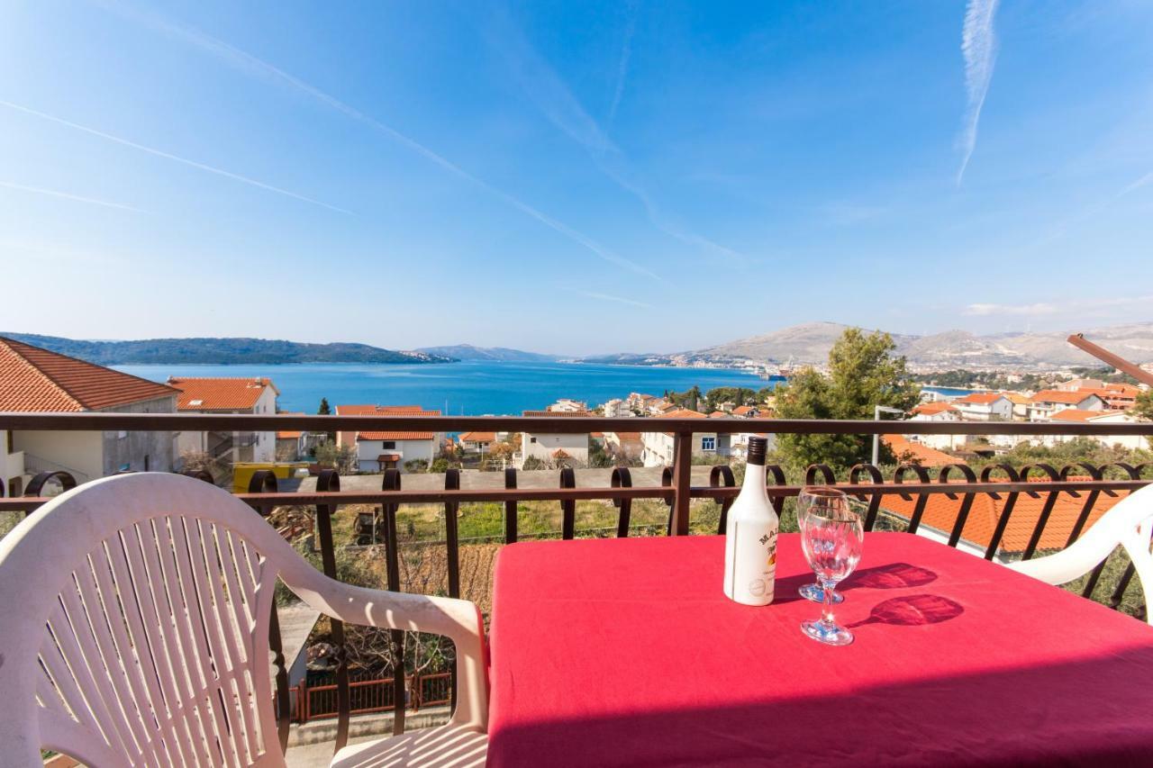 Apartmani Island Trogir Bagian luar foto