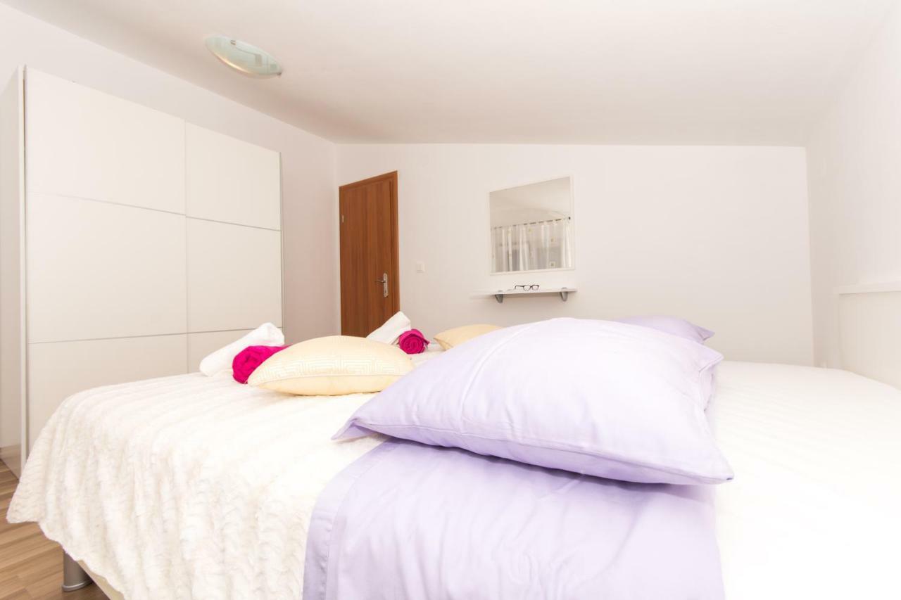 Apartmani Island Trogir Bagian luar foto