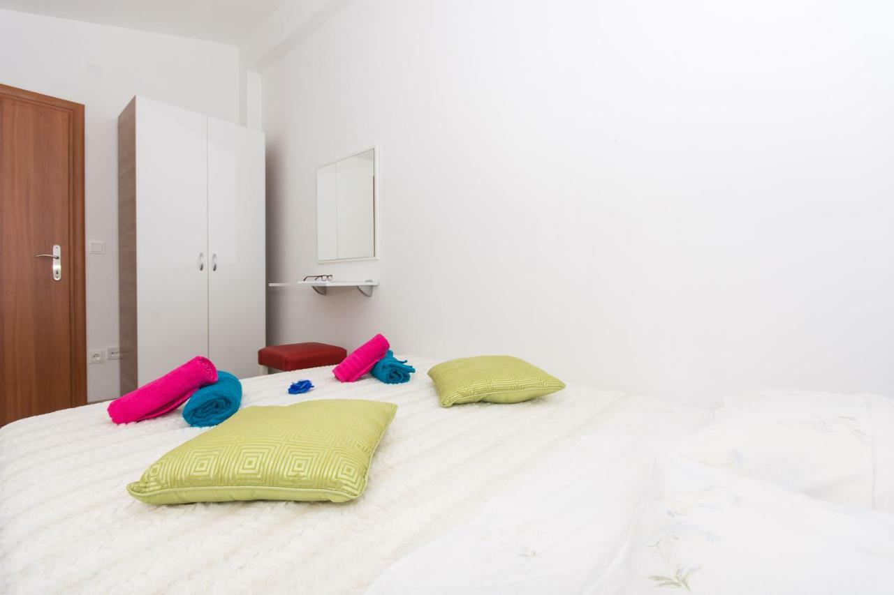 Apartmani Island Trogir Bagian luar foto