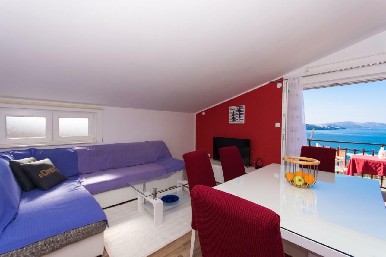 Apartmani Island Trogir Bagian luar foto