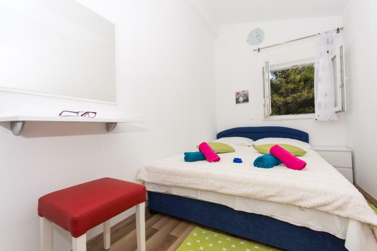 Apartmani Island Trogir Bagian luar foto