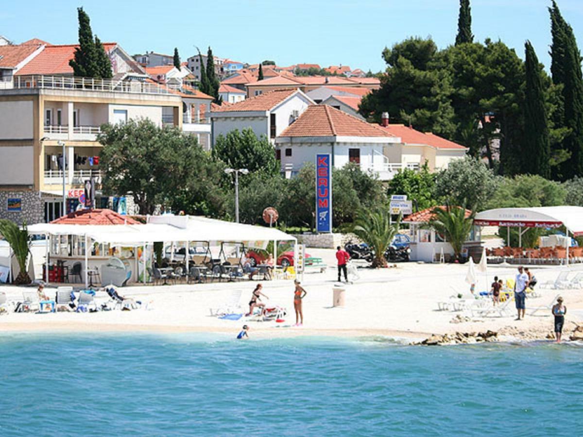 Apartmani Island Trogir Bagian luar foto