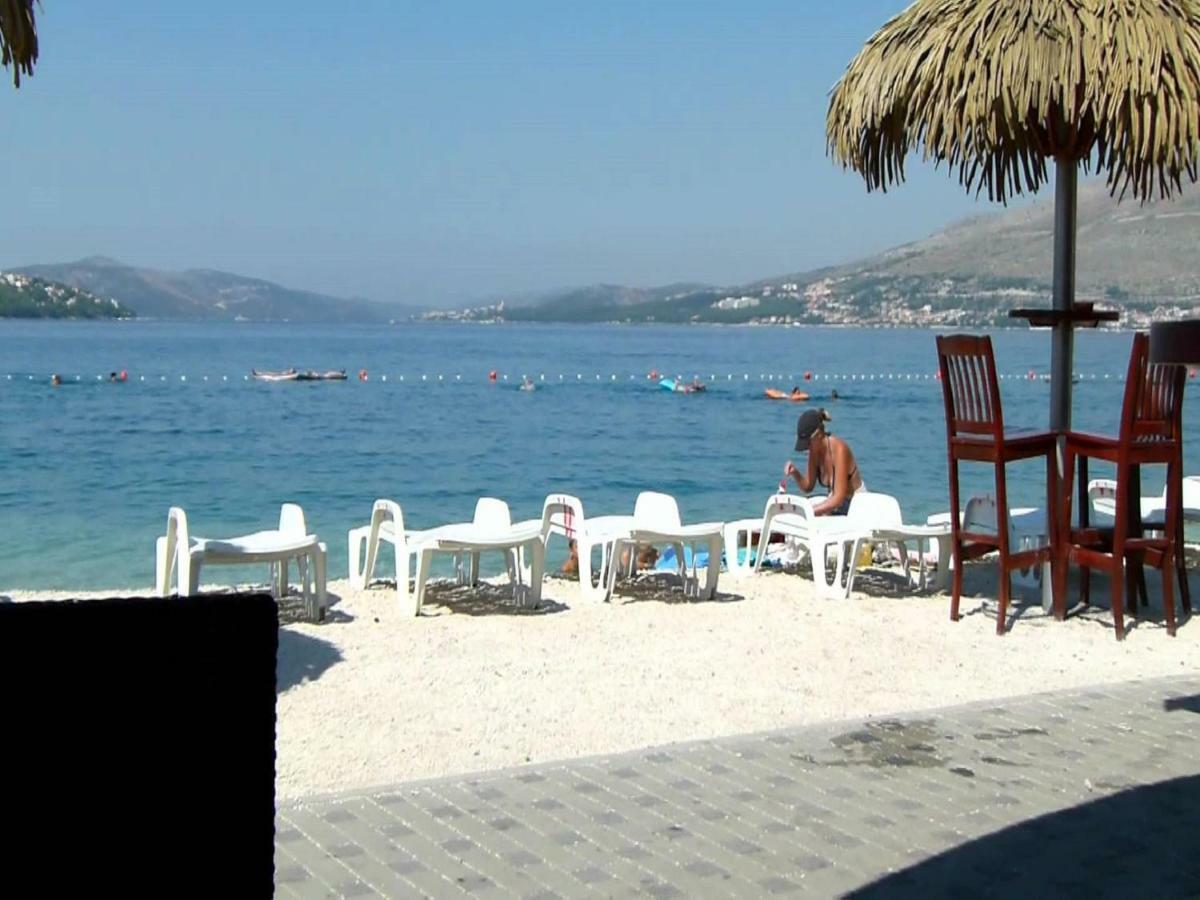 Apartmani Island Trogir Bagian luar foto