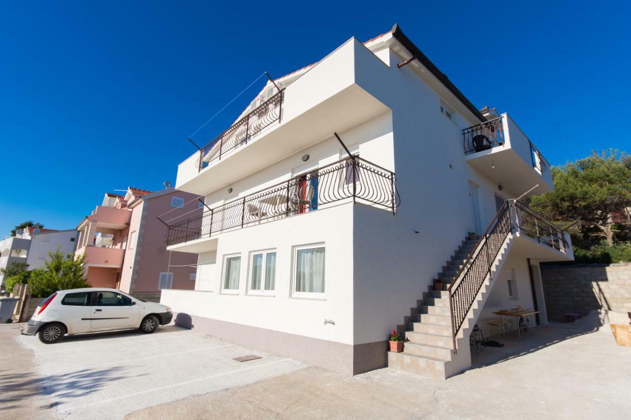 Apartmani Island Trogir Bagian luar foto