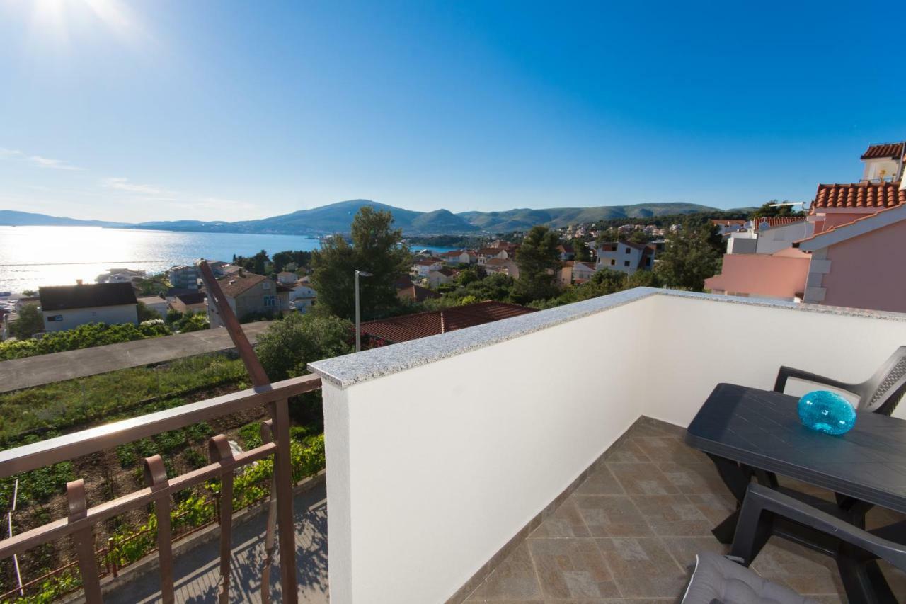 Apartmani Island Trogir Bagian luar foto