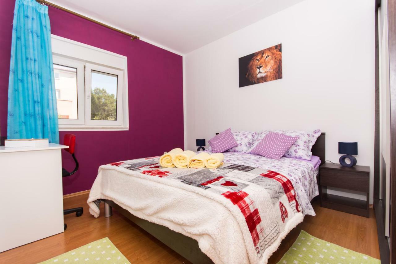 Apartmani Island Trogir Bagian luar foto